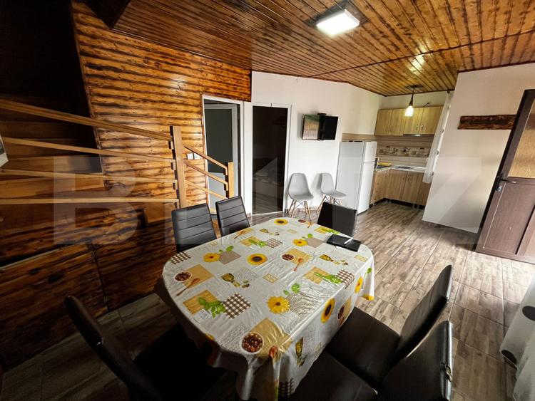 Cabană cu 3 dormitoare, 3 băi, terasă și teren de 400 mp în Băile Figa