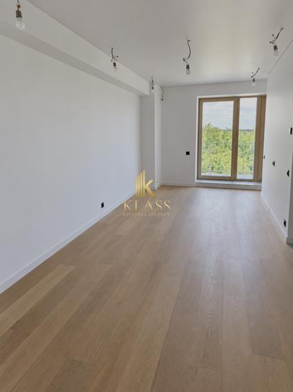 Studio Dublu | Etaj 3/21 | Corp C | One High District | Loc de Parcare Inclus