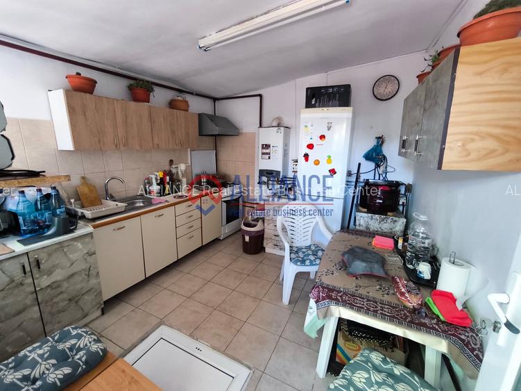 VIILE NOI - casa cu o curte generoasa disponibila imediat - 19