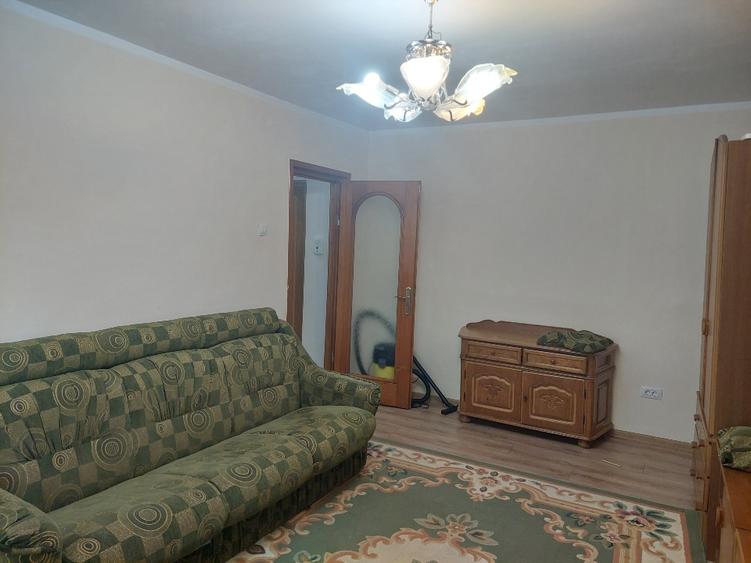 Apt 2 camere 300 euro Energiei