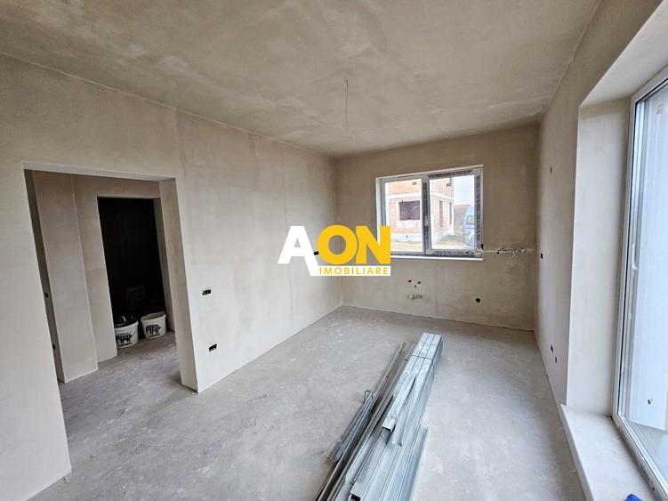 Casa semifinisata, 4 camere, 3 bai, 339 mp teren, zona Valea Popii
