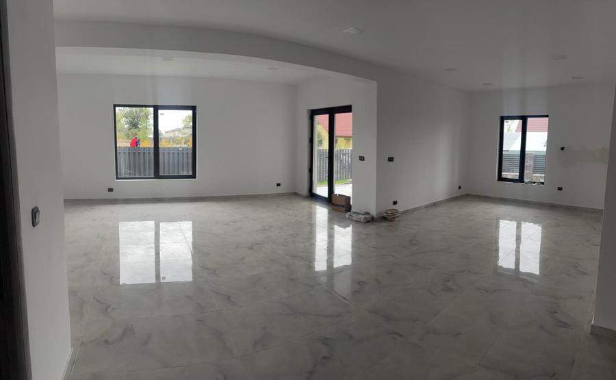 Casa individuala pe parter, zona Izvor