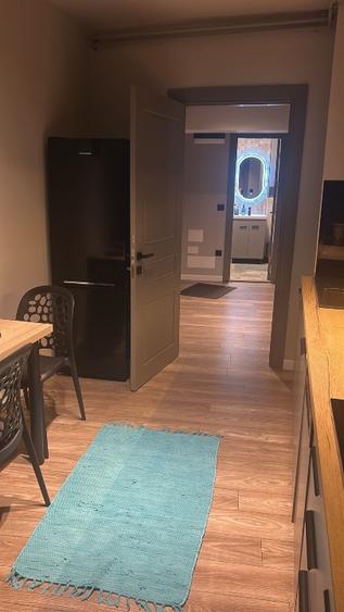 De închiriat apartament 2 camere
