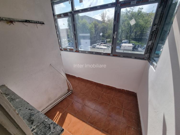 Apartament 2 camere decomandat Piata Nicolina - 4