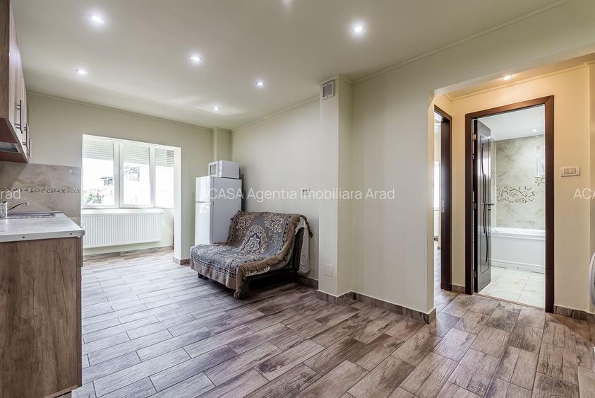 REZERVAT! Ap 2 camere, renovat, 2 balcoane. Cartier Alfa Arad - 2