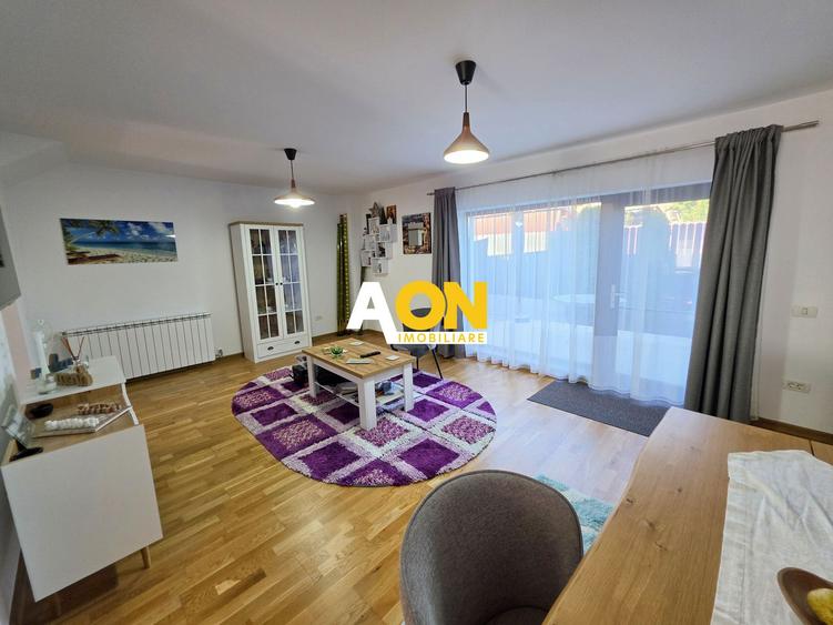 1/2 Duplex la cheie, 3 camere, 208 mp teren, Barabant