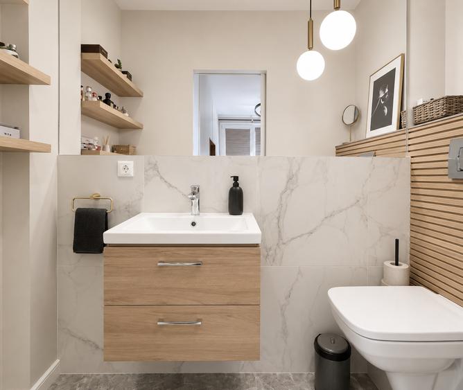 Penthouse zona centrală | 85 mp utili | 2 terase, 2 balcoane