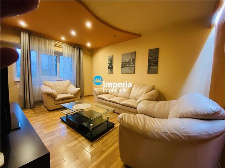 Inchiriez apartament 3 camere D, zona Centru - Independentei
