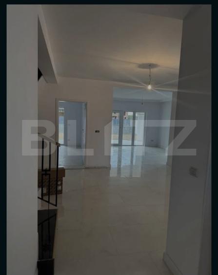 Duplex 5 camere, 150mp, Dumbrăvița