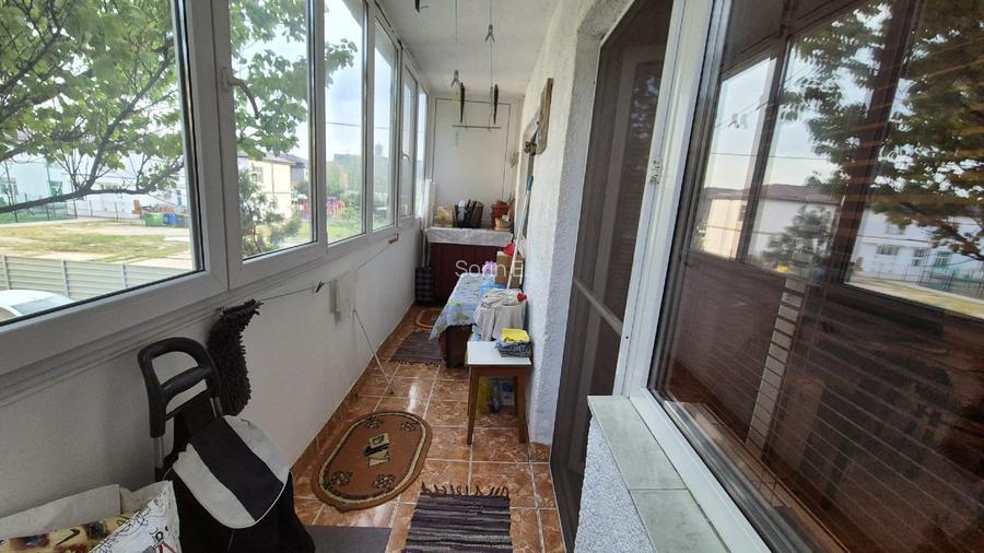 Vand Apartament 4 camere, Zona 1 Mai Alexandria - 9