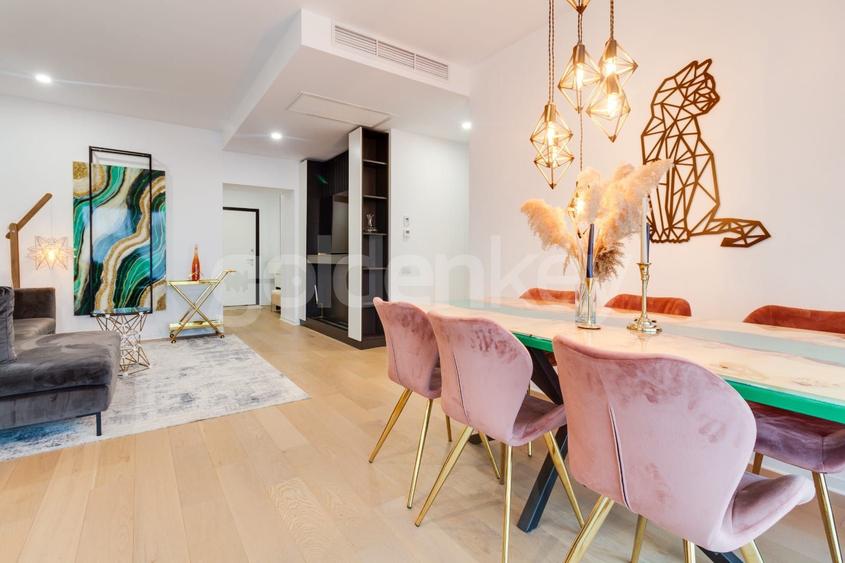 Apartament ultra-finisat cu 3 camere | 2 bai | parcare si 8mp terasa