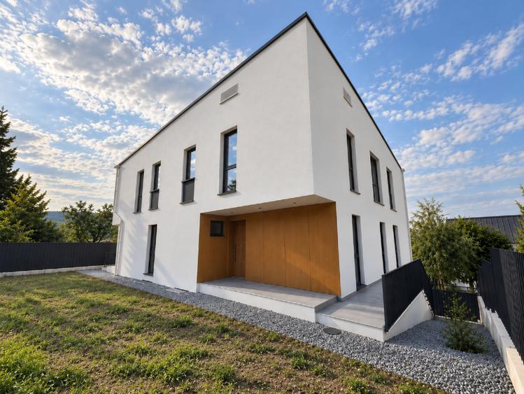 Locuință în standard nZEB | Su 194 mp | Borhanci – Hub Educațional