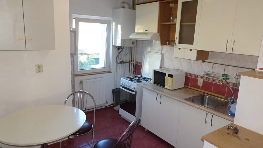 Inchiriez apartament 2 camere dec, Deva,I. Maniu, et 2, disponibil din 01.07.26