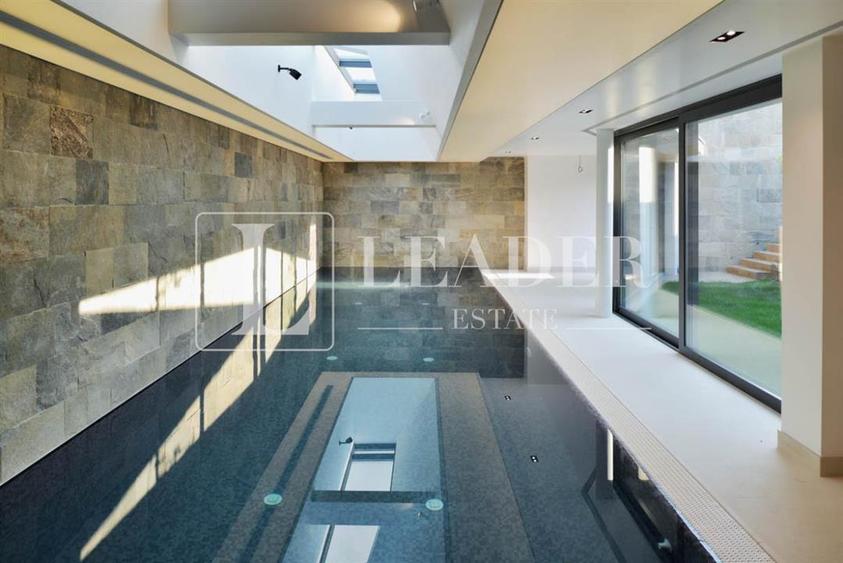 Seara pe deal Compound I Modern Villa for rent