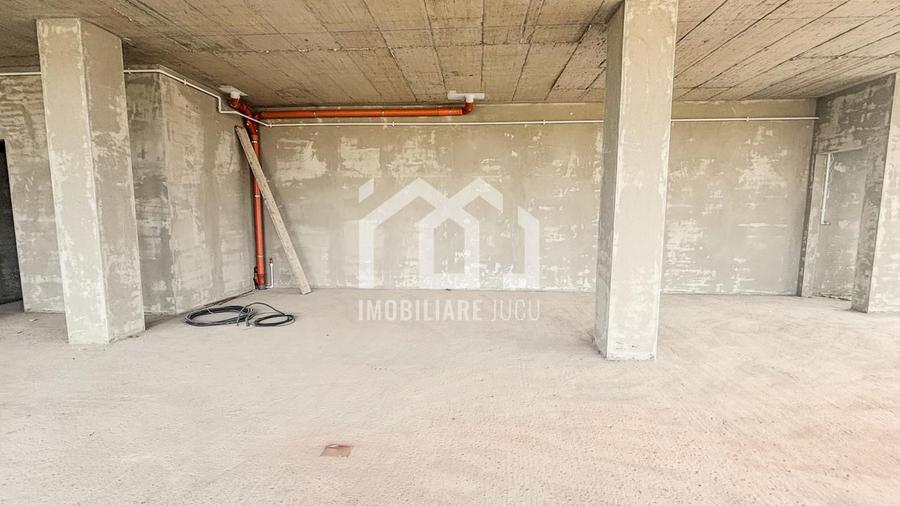 Spatiu comercial de inchiriat, Vitrina, 93mp, Apahida
