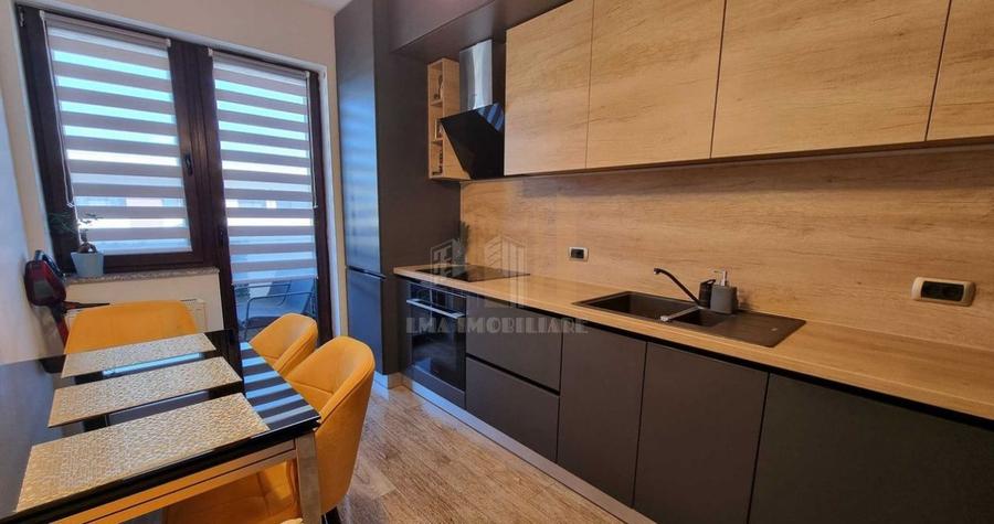 Apartament 2 camere decomandat Isaran Tractorul Brasov