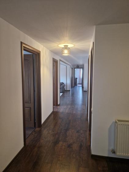 Inchiriere apartament 4 camere