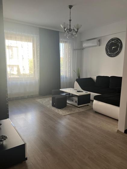 Tomis plus , 2 camere Parter inalt