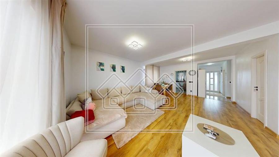 Casa individuala, 120 mp utili + 750 mp teren - mobilata, utilata -
