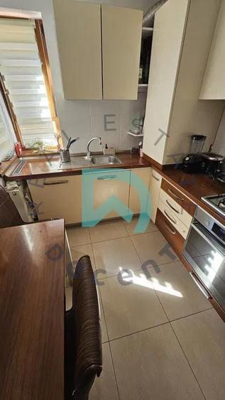 Apartament de vanzare Tractorul,  Brasov