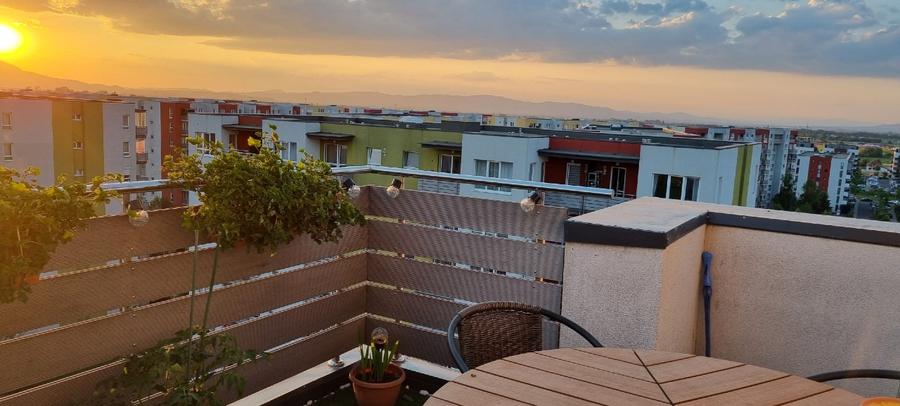 Vând apartament 3 camere tip penthouse, Avantgarden3