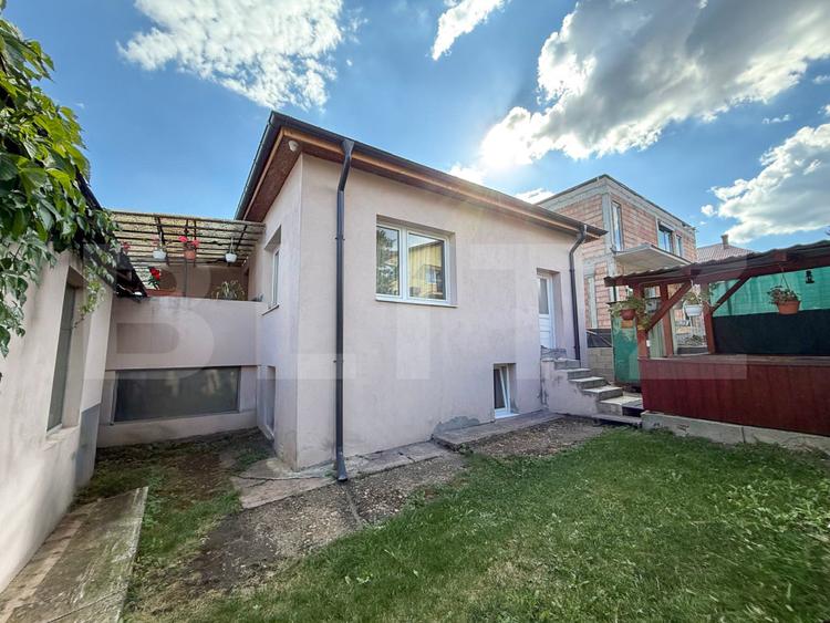 Casa de vanzare, 110 mp, teren 400 mp, zona Andrei Muresanu