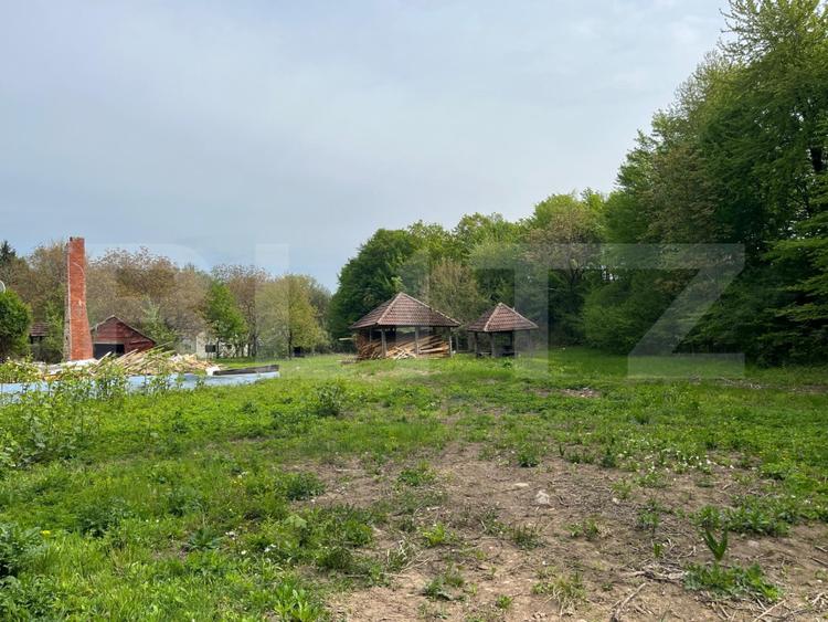 Se vinde proiect turistic inclus A-Frame, priveliste de vis  pe malul raului