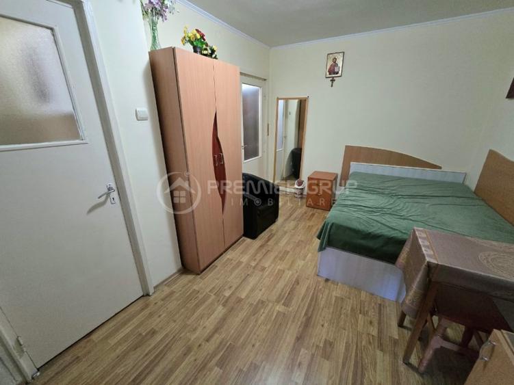 Garsoniera 26mp, Podu Ros, etaj 2 cu lift, balcon
