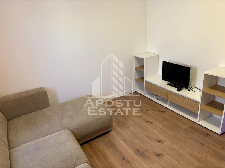 Garsoniera de vanzare, complet renovata, zona UMT, Timisoara