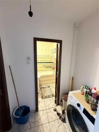3 camere in Bd. Lacul Te, stradal, Etaj 8/10, cu 2 balcoane