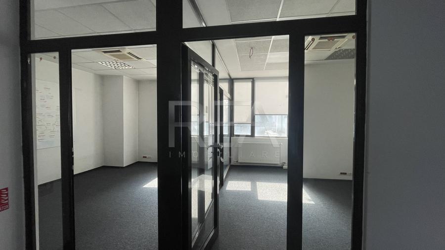 SPATIU COMERCIAL PASAJ BASARAB - CALEA GRIVITEI
