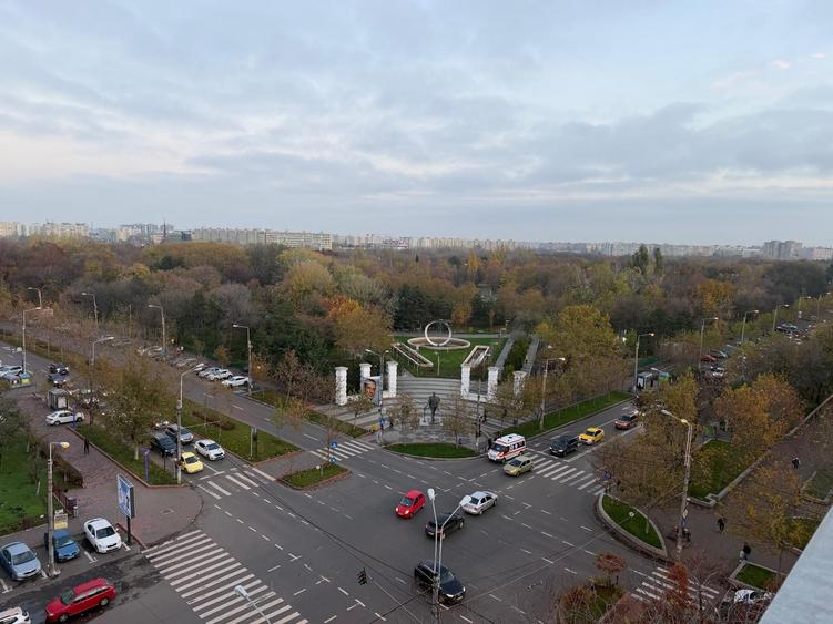 Baba Novac - Campia Libertatii - Vedere spre PARC IOR