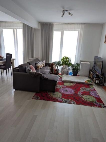 Apartament cu 3 camere în Florești, zona Penny.