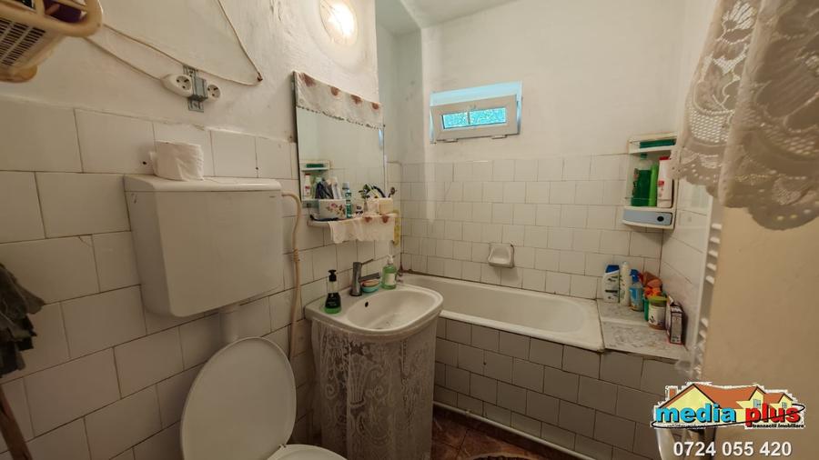 Apartament 4 camere de vânzare – Micro 16