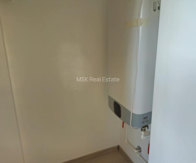 3  camere  /prima inchiriere/13  Septembrie/vis  a vis  de  Catedrala - 17