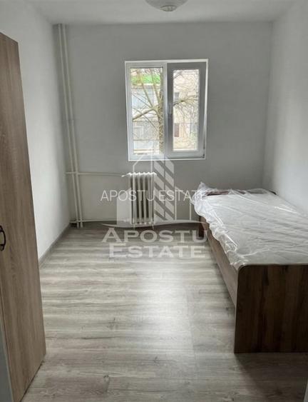 Apartament cu 3 camere de vanzare , etaj intermediar , Zona Dacia - 6