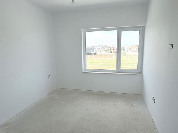 Comision 0-Apartament 3 camere - 130000 euro, TVA si parcare incluse!