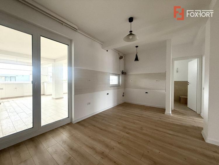 Apartament cu 3 camere, terasa 42 mp in Dumbravita