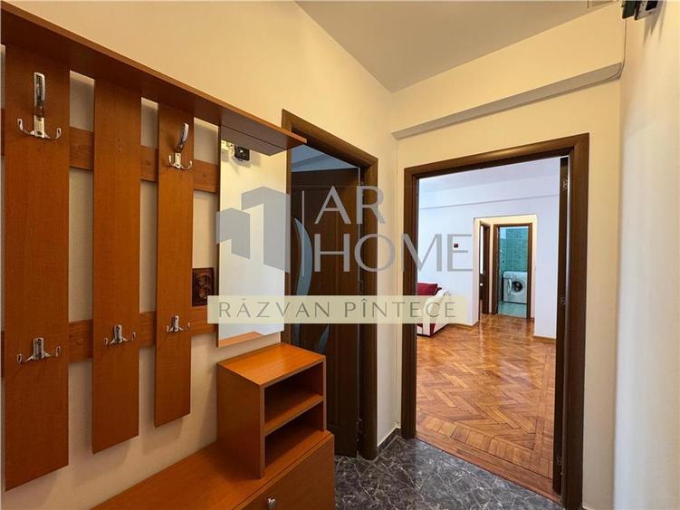 Apartament 2 camere, renovat, ultracentral, Ploiesti