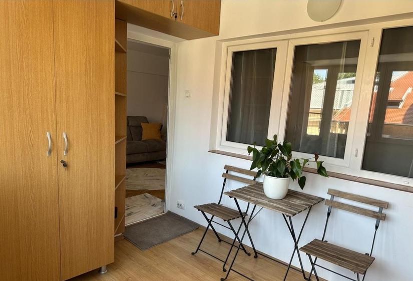 Apartament 4 camere Lux+Centrala de bloc langa metrou Piata Romana