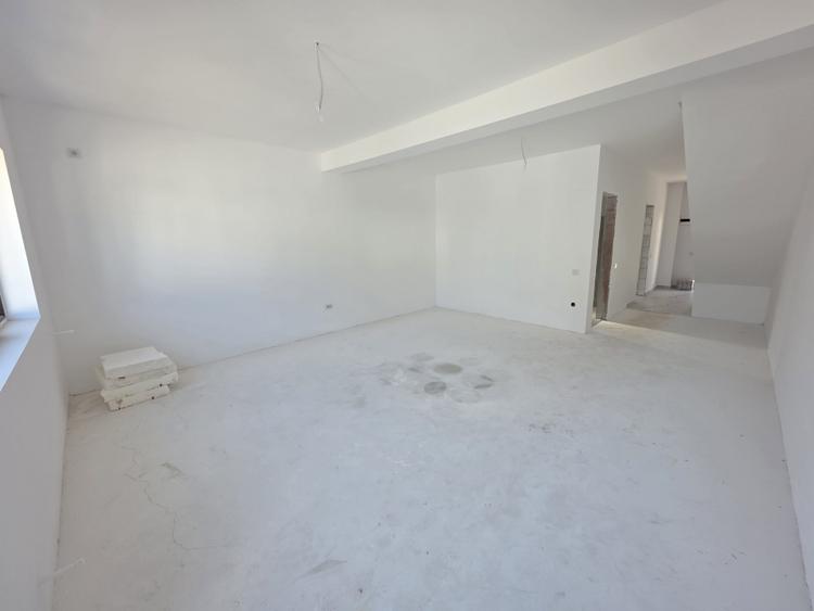 Vila Duplex de Vanzare/Bagadiru-Cristalului