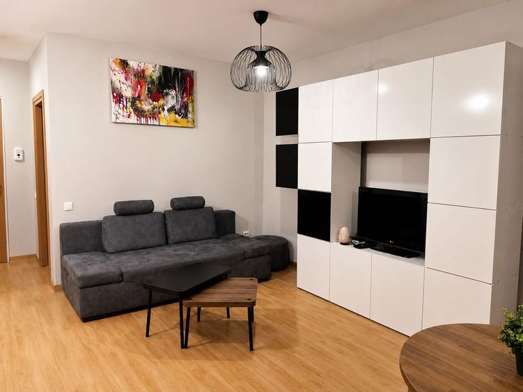 GARSONIERA CARE A DECIS SA NU MAI FIE GARSONIERA