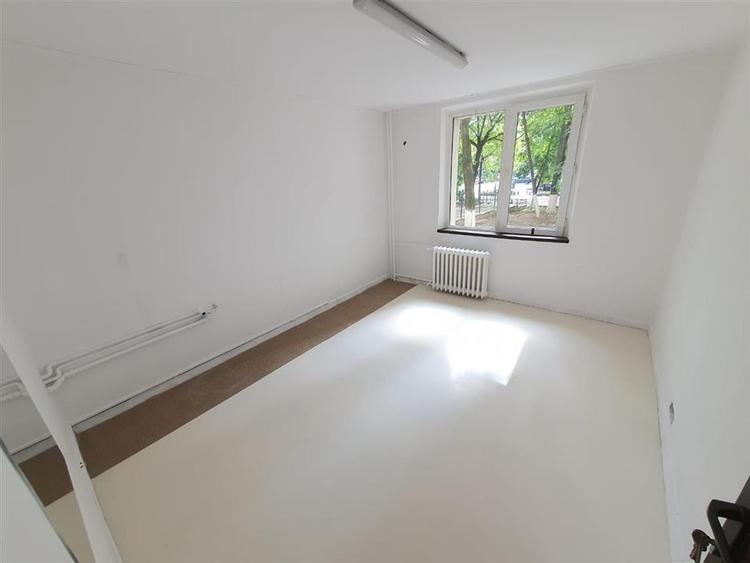 Inchiriere Apartament cu 4 camere Dristor - Cabinet Medical, Birouri