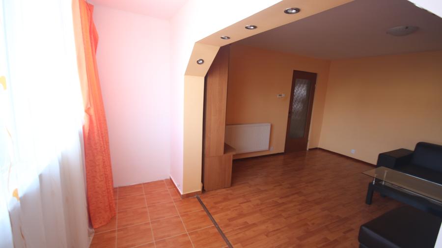 Apartament cu 3 camere in zona Soarelui