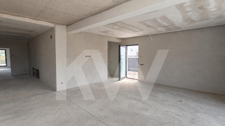 Apartament cu gradina 4 camere 3 bai