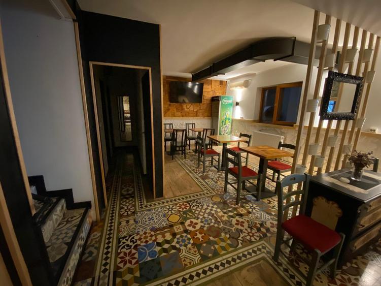Restaurant complet echipat de inchiriat Crangasi – 370 mp