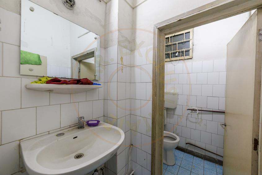 Spațiu Comercial 87 mp cu Vitrină și Trafic Intens – Calea București, Pitești
