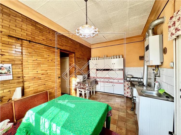 Casa in Sibiu - posibilitate apartamentare 2 locuinte -110 mp- Lazaret