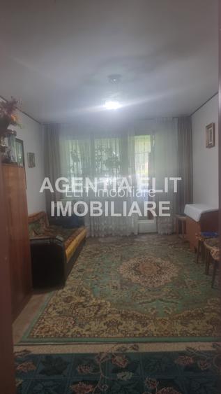 Apartament 2 camere, zona Scolii nr 7, 54 mp, decomandat - 3