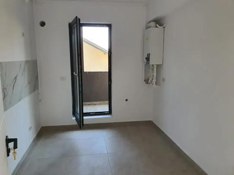 Apartament 2 camere finalizat, 18 minute de metrou Teclu